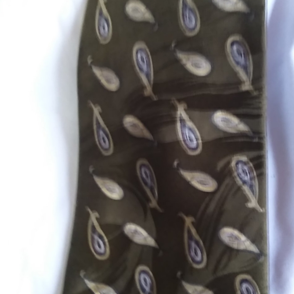 Divinity tie - Picture 2 of 3